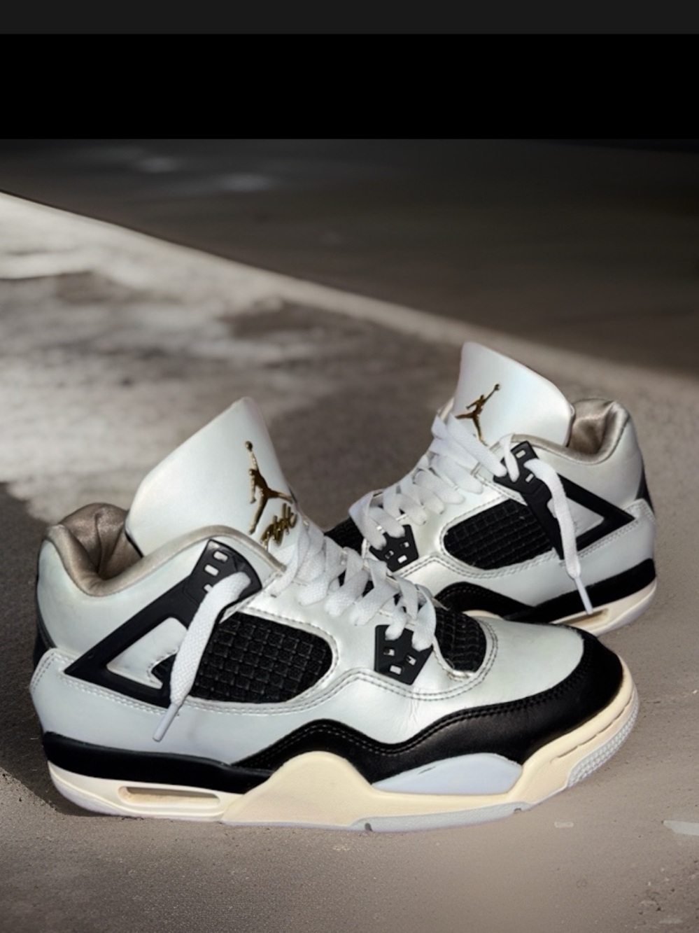 Nike Air Jordan 4 Retro GS "Platinum Gold" sneakers, Big Kid Size 6Y
